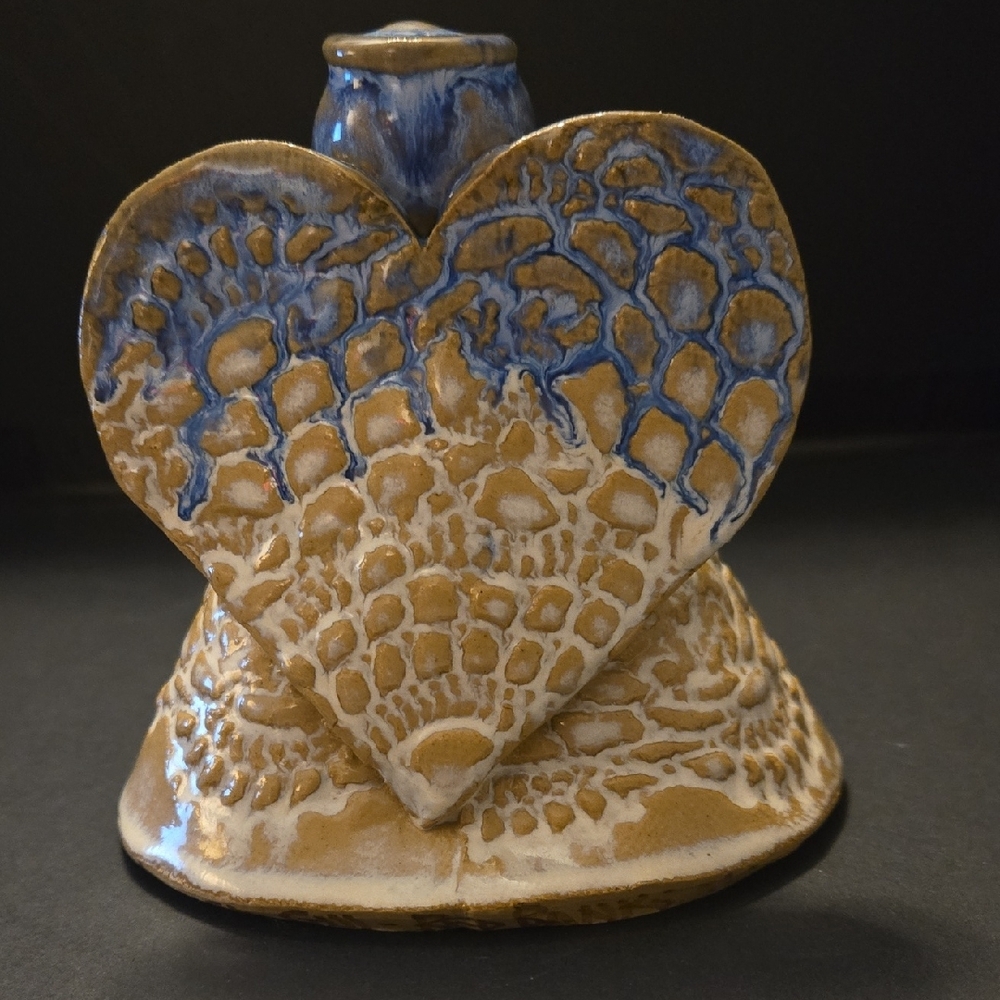 Beautiful Ceramic Angel, By T. Puterbaugh Gill. - Picture 4 of 11